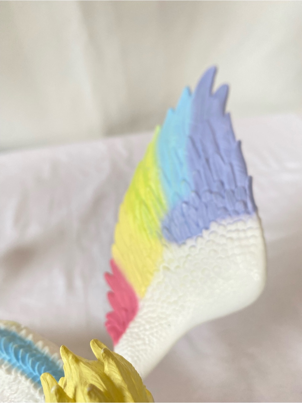 Schleich Bayala Rainbow Dragon (70728) Fantasy Mythical Ethereal Toy Collectible - Picture 4 of 11